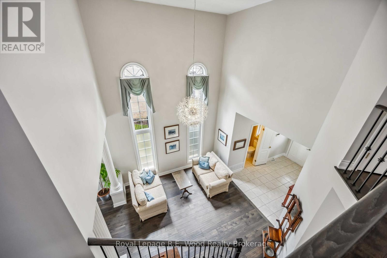 3 Lorwood Court, Richmond Hill (Oak Ridges), Ontario  L4E 3W3 - Photo 6 - N12952378