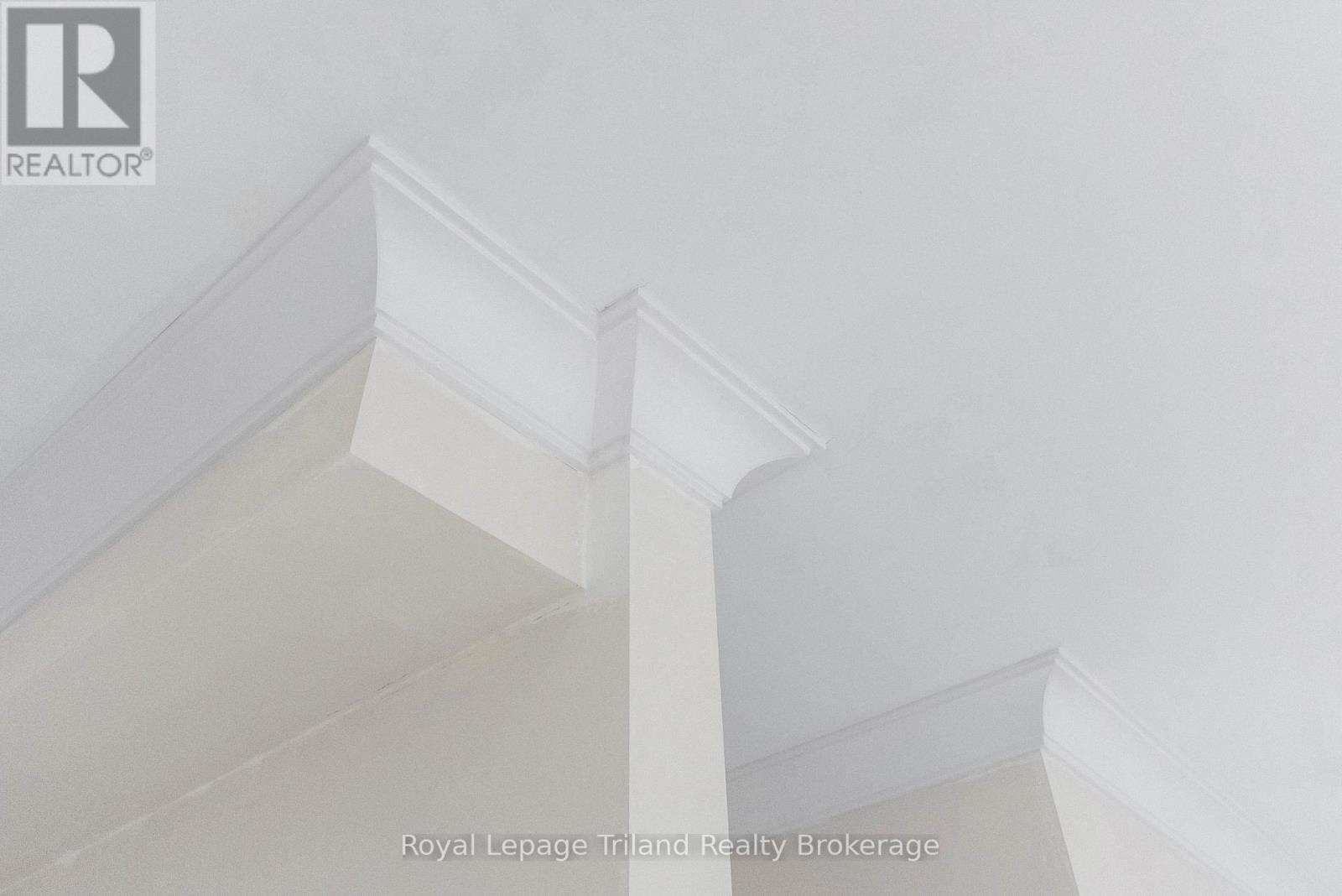 1242 Caen Avenue, Woodstock (Woodstock - North), Ontario  N4T 0J4 - Photo 10 - X12952980