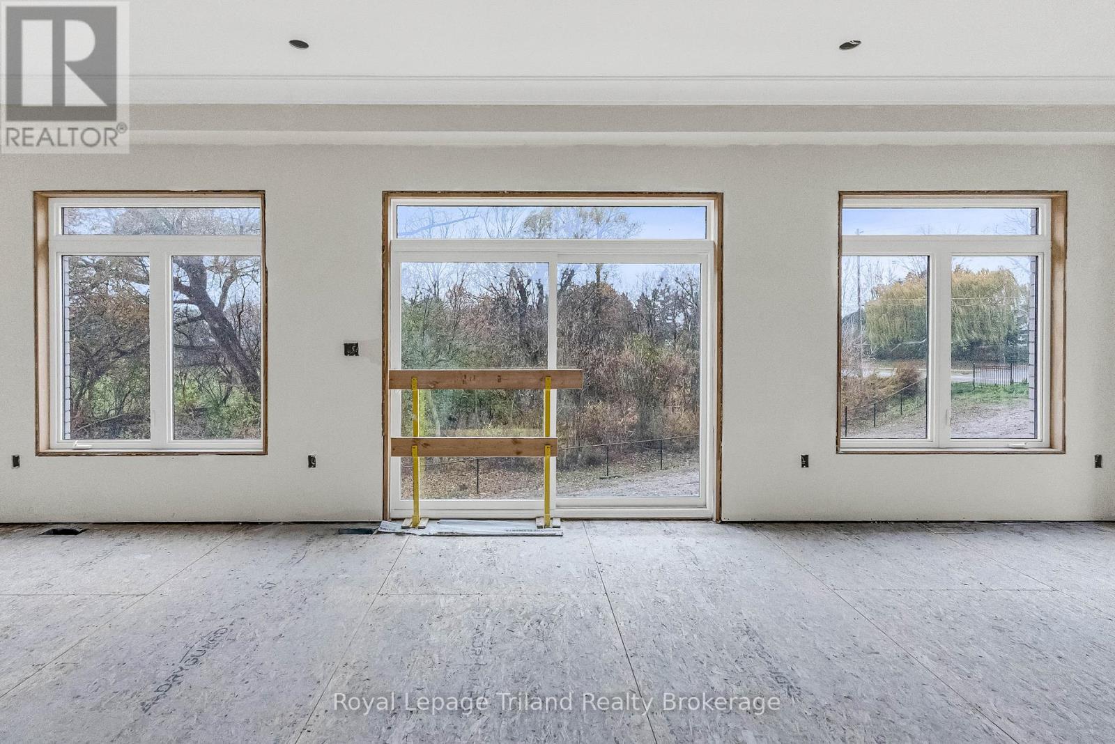 1242 Caen Avenue, Woodstock (Woodstock - North), Ontario  N4T 0J4 - Photo 7 - X12952980