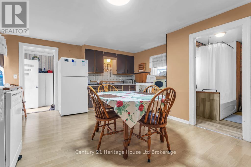 26 Pearl Street, Tillsonburg, Ontario  N4G 1L3 - Photo 10 - X12953470