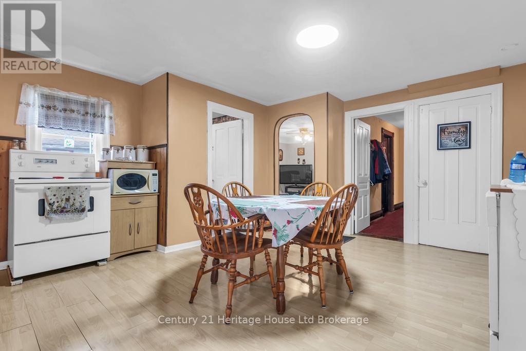 26 Pearl Street, Tillsonburg, Ontario  N4G 1L3 - Photo 11 - X12953470