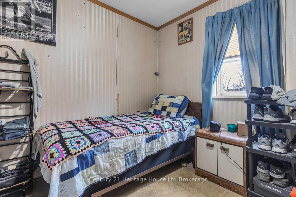 26 Pearl Street, Tillsonburg, Ontario  N4G 1L3 - Photo 21 - X12953470