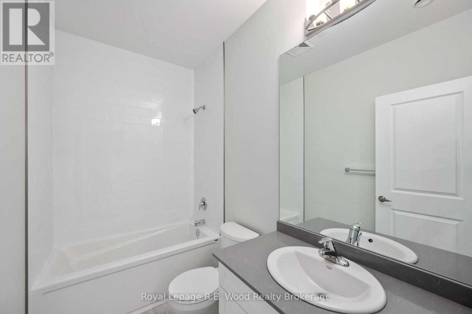 62 First Street, Tillsonburg, Ontario  N4G 5V1 - Photo 12 - X12953648