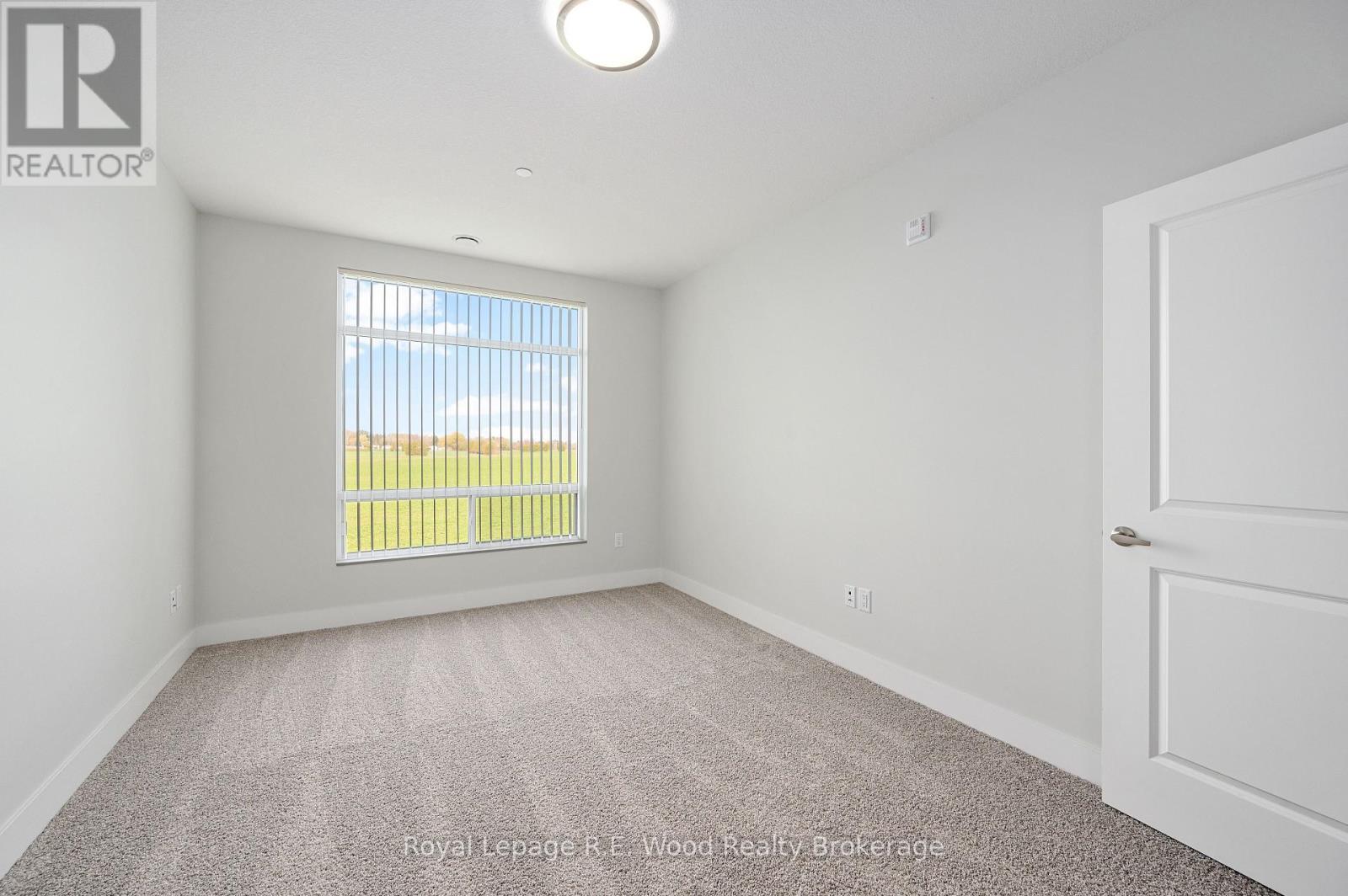 62 First Street, Tillsonburg, Ontario  N4G 5V1 - Photo 2 - X12953648