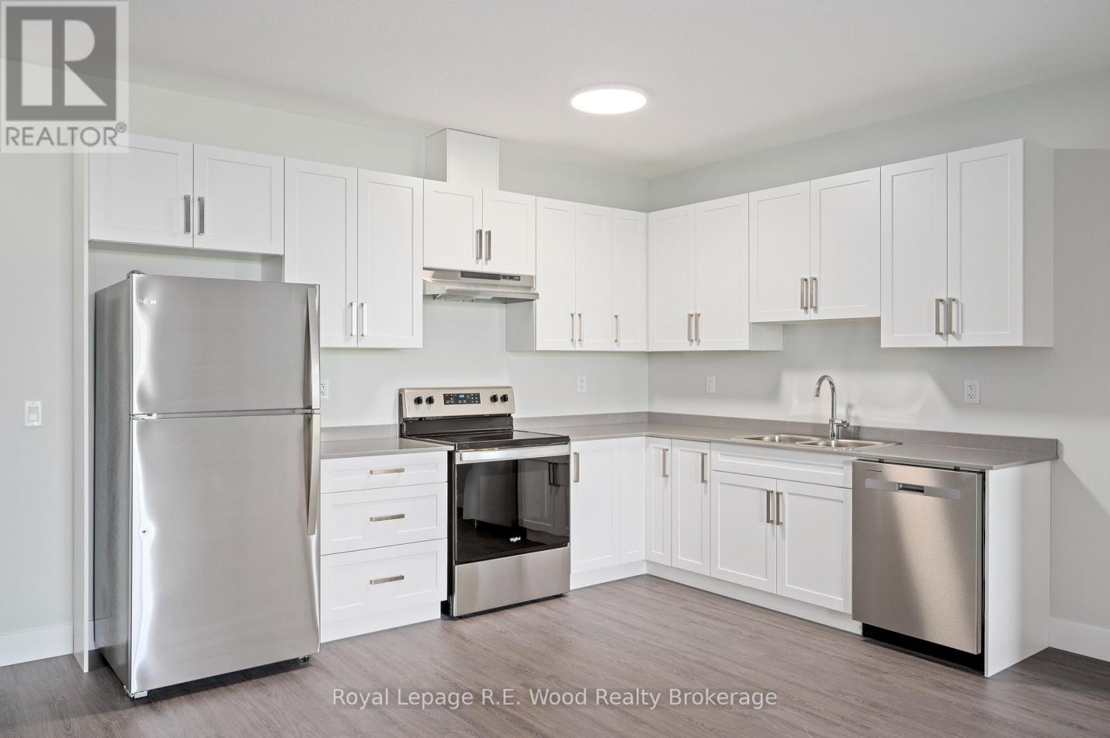 62 First Street, Tillsonburg, Ontario  N4G 5V1 - Photo 8 - X12953648