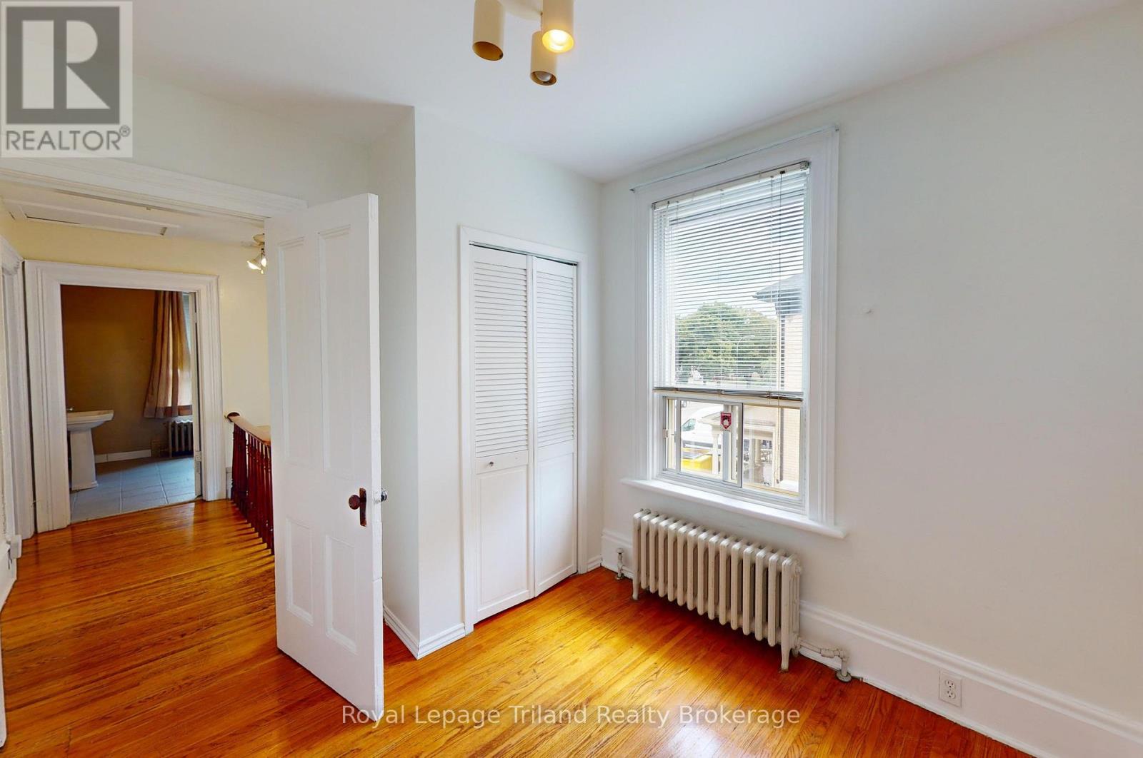 52 Wellington Street S, Woodstock (Woodstock - South), Ontario  N4S 3H6 - Photo 4 - X12954060