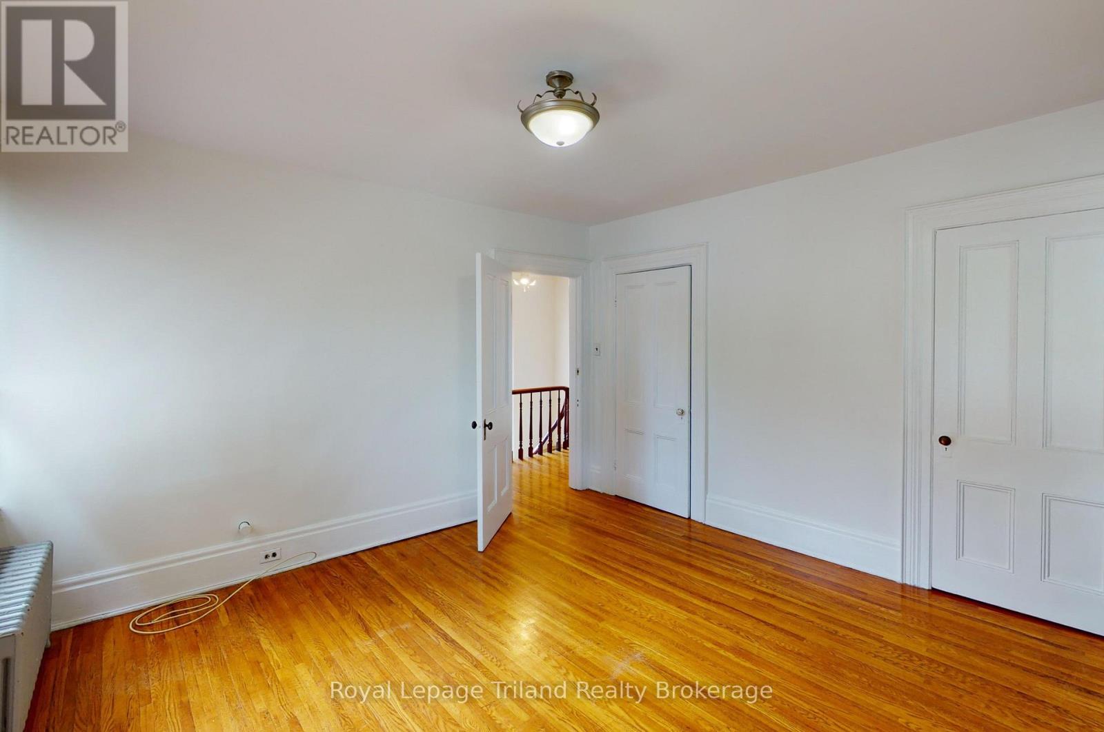 52 Wellington Street S, Woodstock (Woodstock - South), Ontario  N4S 3H6 - Photo 7 - X12954060