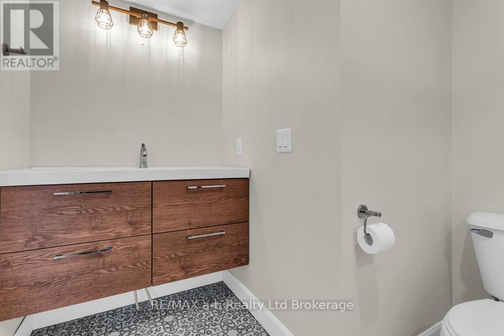 641 Main Street N, Norwich (Burgessville), Ontario  N0J 1C0 - Photo 18 - X12955026