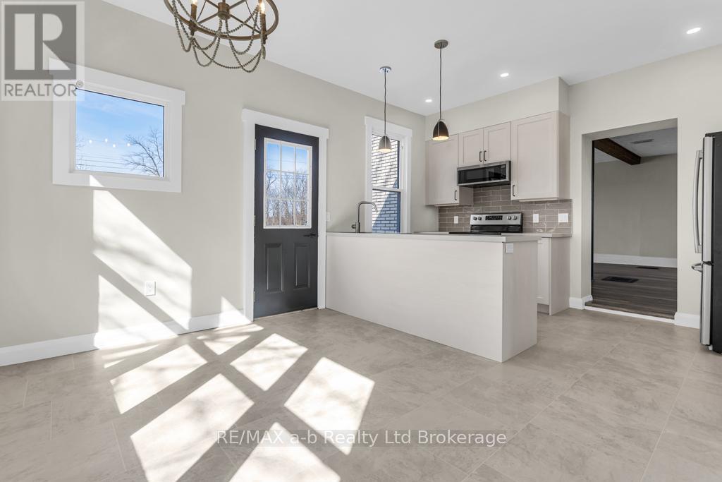 641 Main Street N, Norwich (Burgessville), Ontario  N0J 1C0 - Photo 9 - X12955026