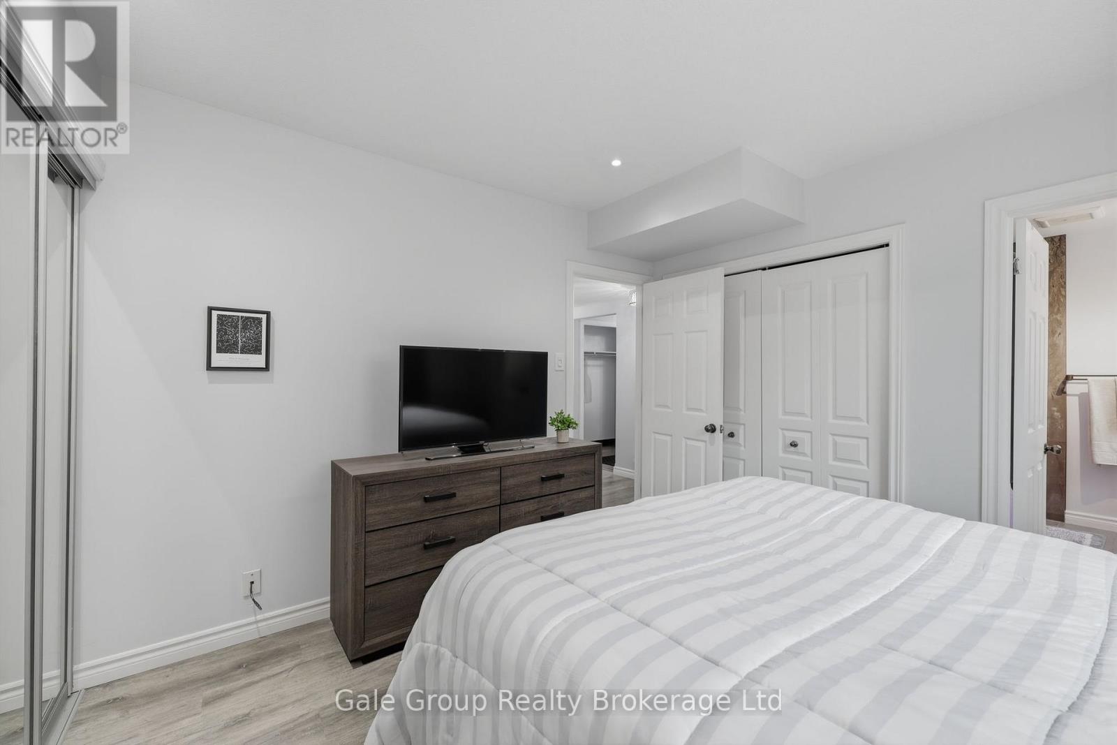 33 Long Lane, Brant (Paris), Ontario  N3L 4E9 - Photo 34 - X12955224