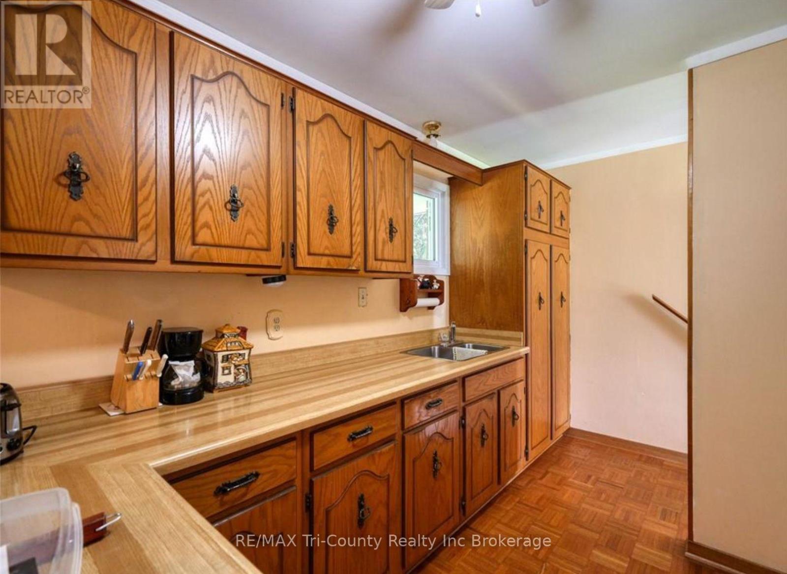 889 Norfolk County 28 Road, Norfolk, Ontario  N0E 1G0 - Photo 11 - X12956998