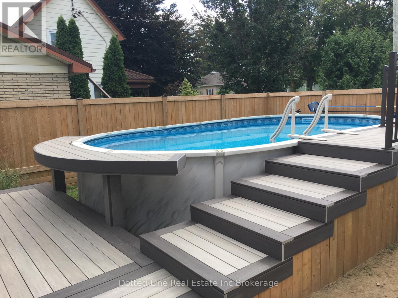 19 Wolf Street, Tillsonburg, Ontario  N4G 1S2 - Photo 18 - X12957212