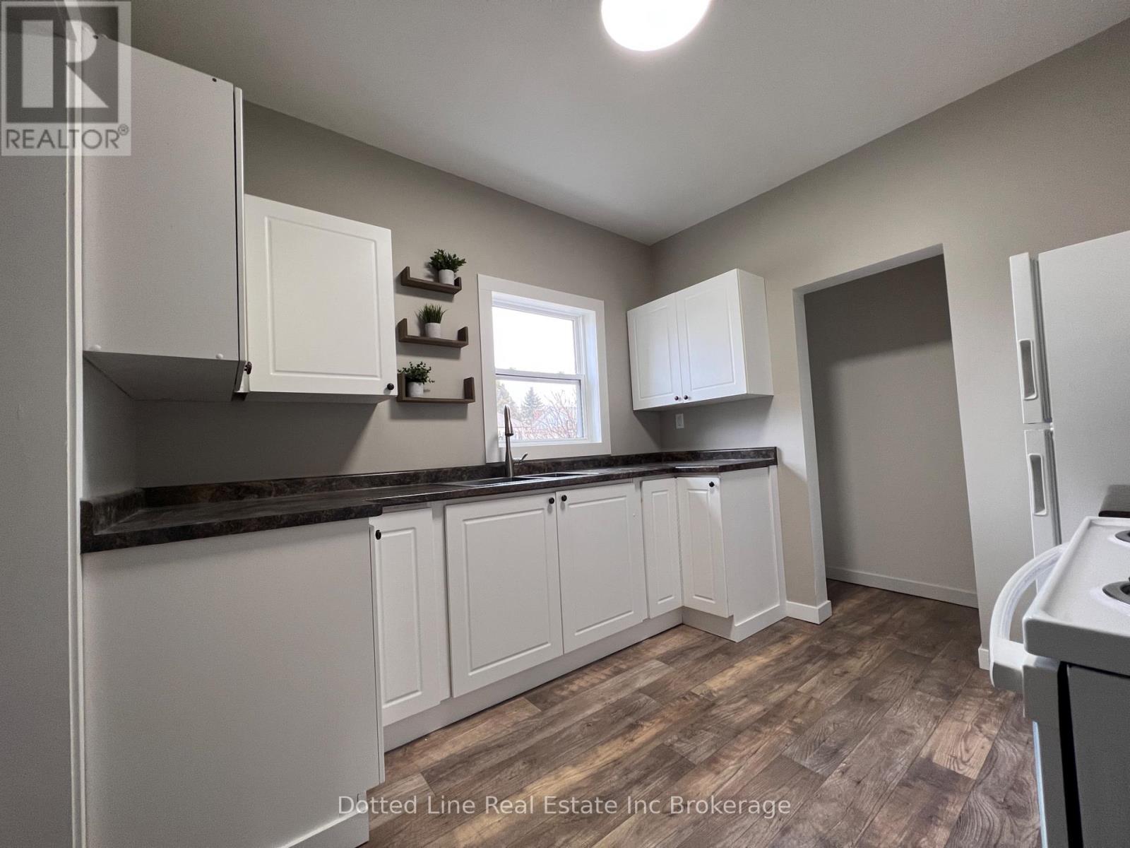 19 Wolf Street, Tillsonburg, Ontario  N4G 1S2 - Photo 22 - X12957212