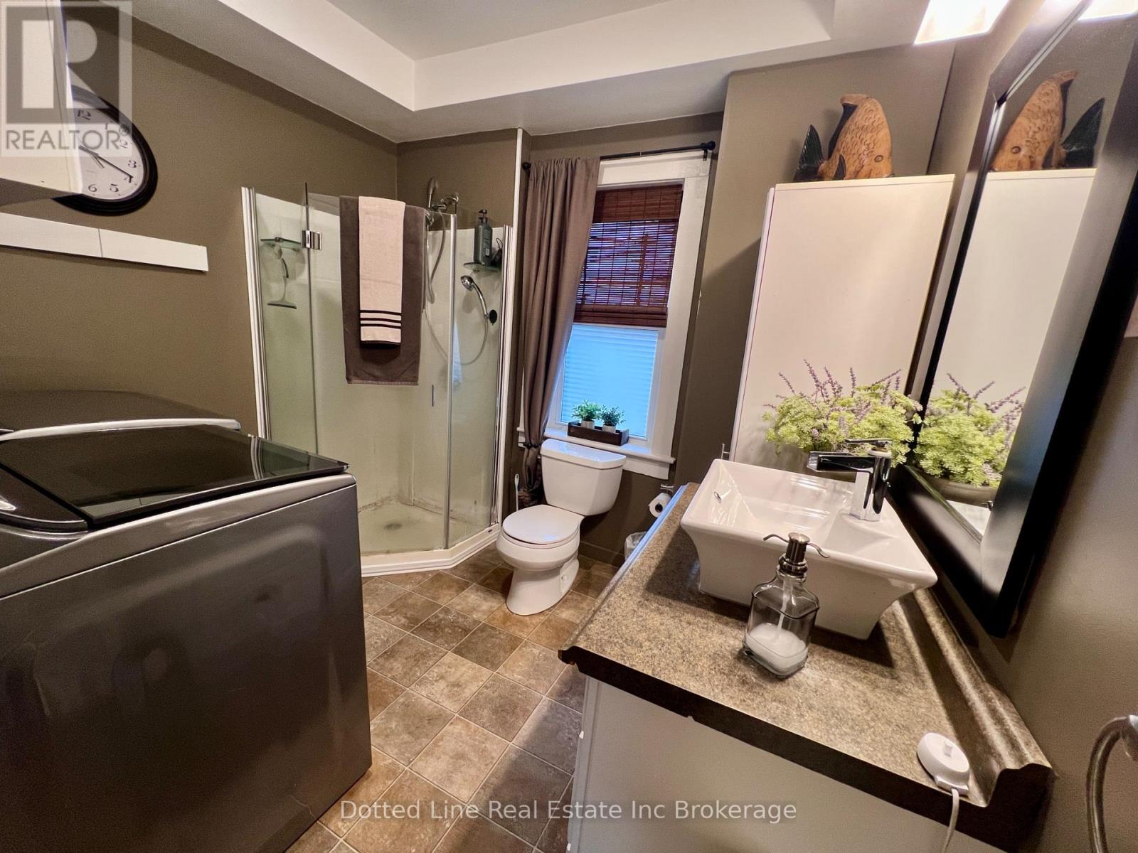 19 Wolf Street, Tillsonburg, Ontario  N4G 1S2 - Photo 7 - X12957212