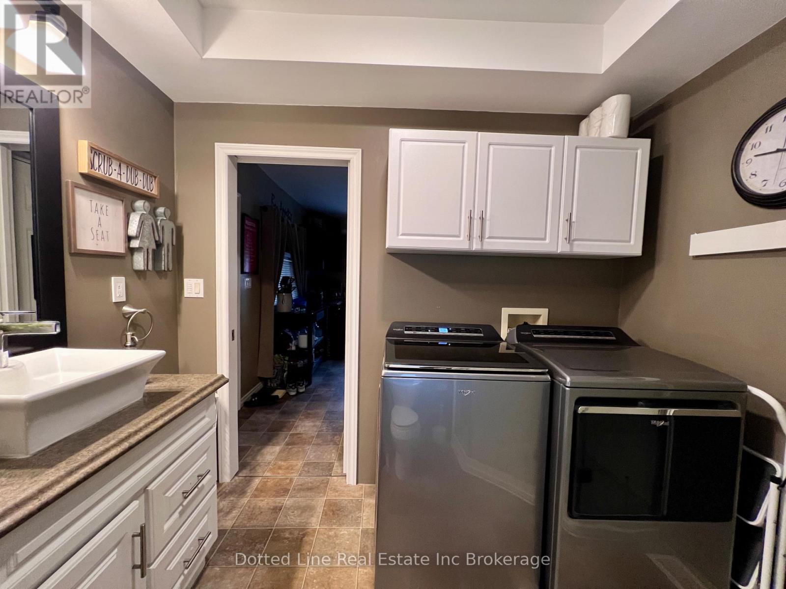 19 Wolf Street, Tillsonburg, Ontario  N4G 1S2 - Photo 8 - X12957212