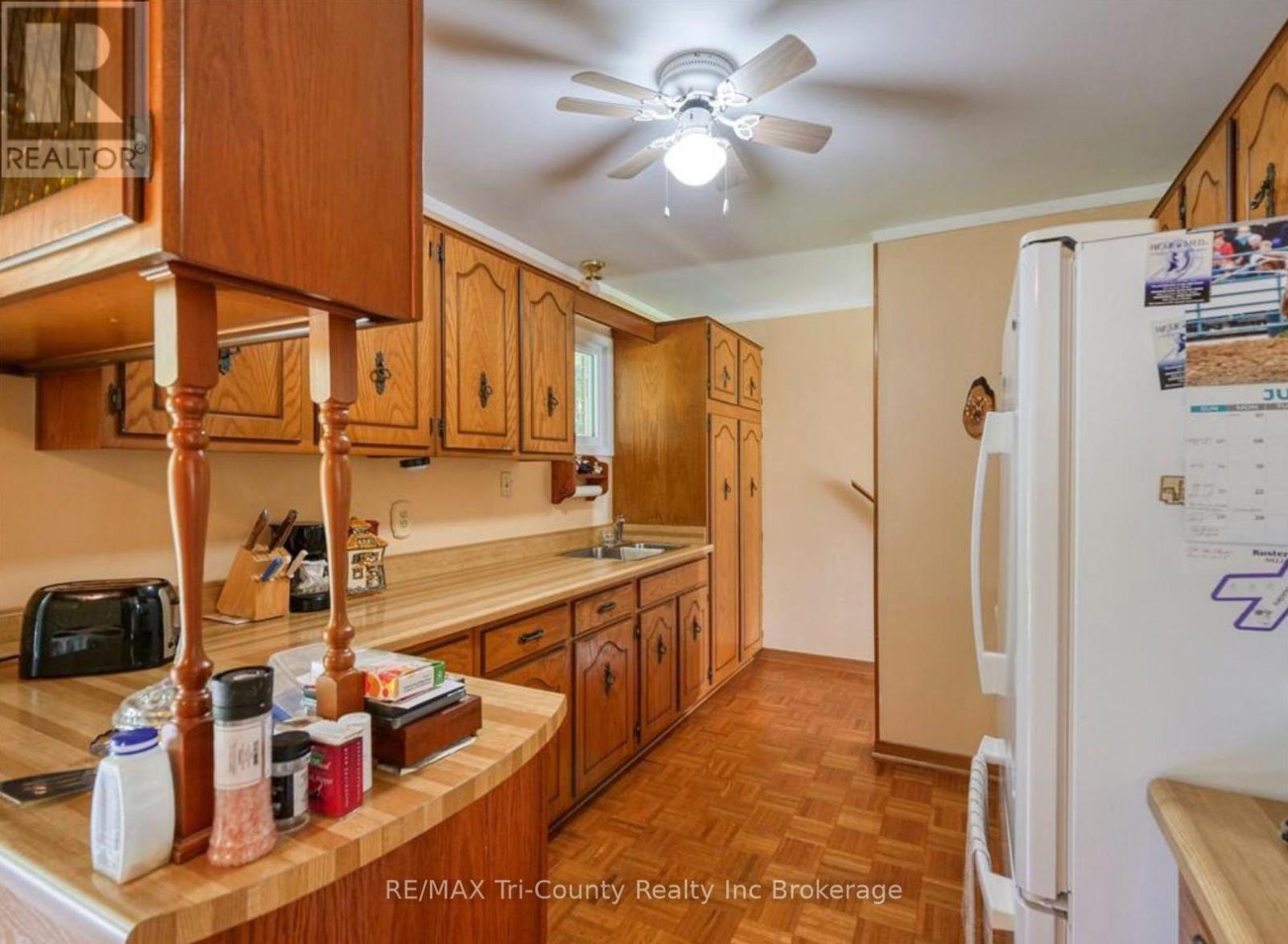 889 Norfolk County 28 Road, Norfolk, Ontario  N0E 1G0 - Photo 10 - X12958364