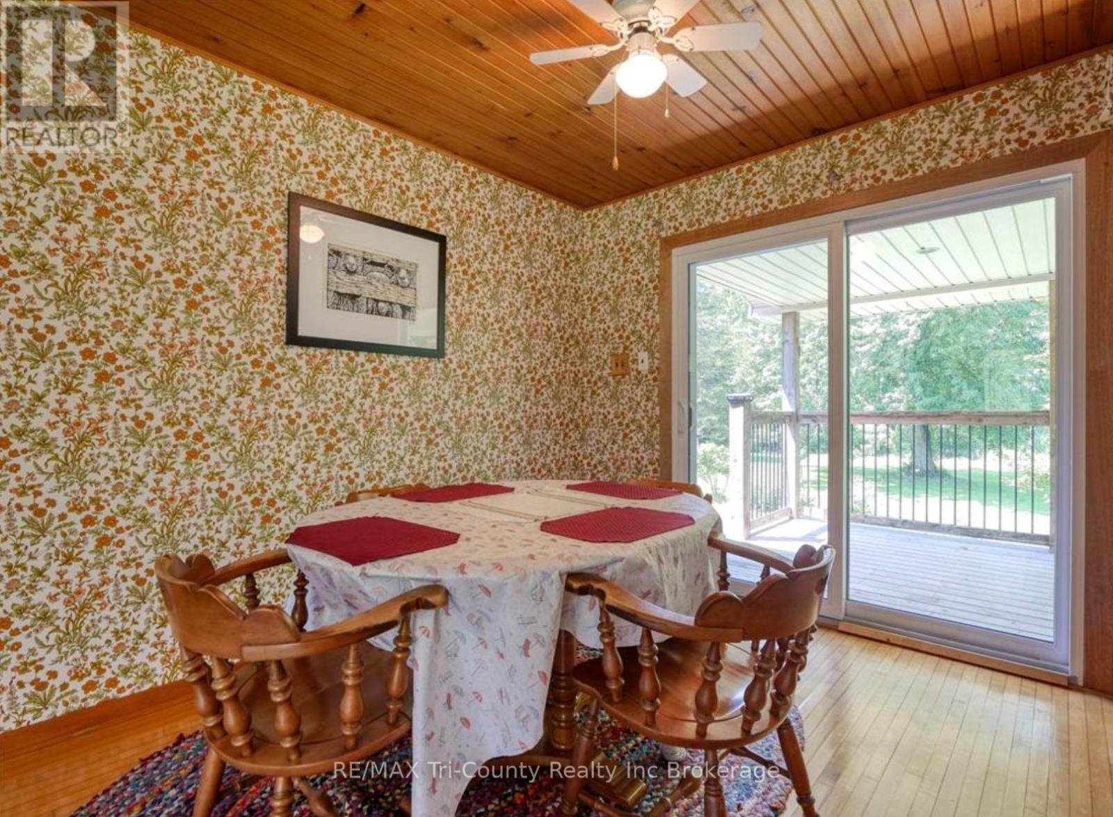 889 Norfolk County 28 Road, Norfolk, Ontario  N0E 1G0 - Photo 11 - X12958364