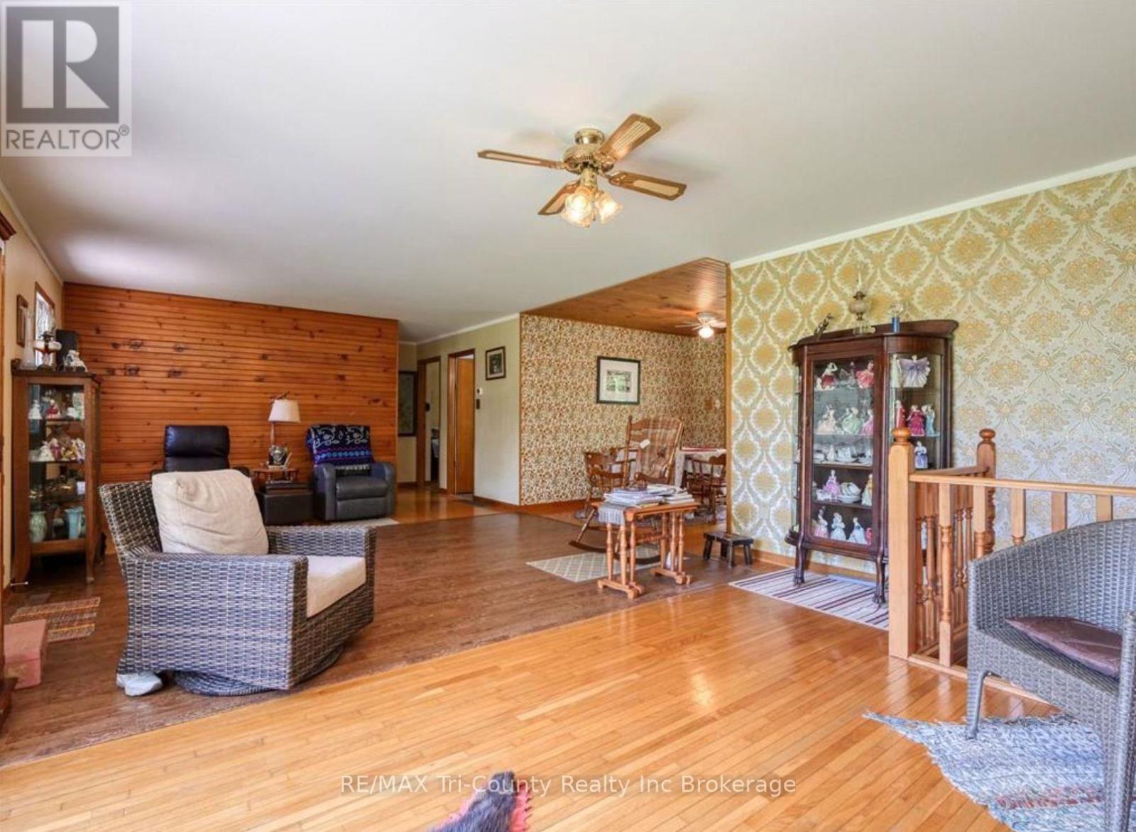 889 Norfolk County 28 Road, Norfolk, Ontario  N0E 1G0 - Photo 14 - X12958364