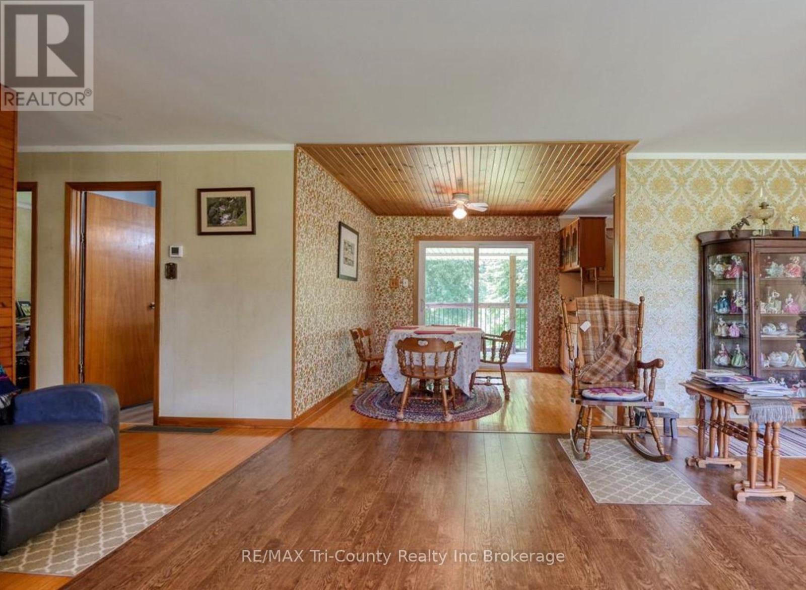 889 Norfolk County 28 Road, Norfolk, Ontario  N0E 1G0 - Photo 17 - X12958364