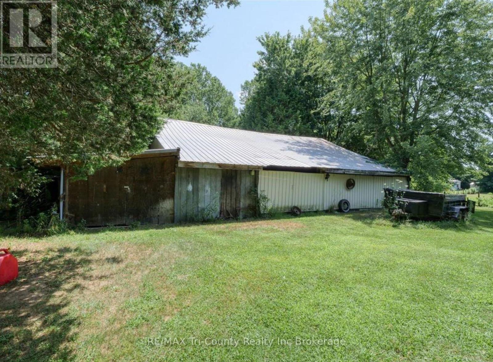 889 Norfolk County 28 Road, Norfolk, Ontario  N0E 1G0 - Photo 33 - X12958364