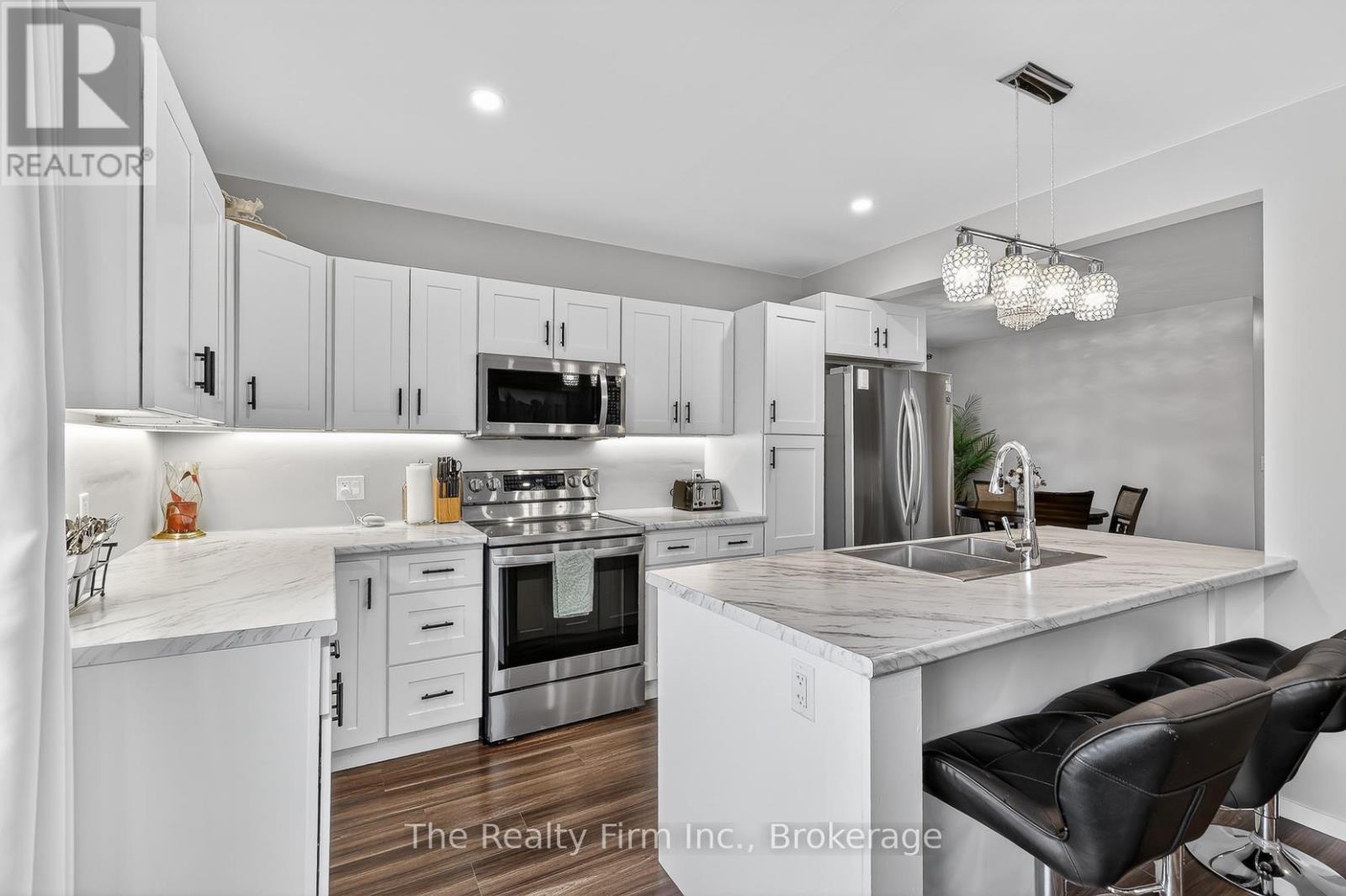 105 King Street E, Ingersoll (Ingersoll - South), Ontario  N5C 1G8 - Photo 11 - X12959296