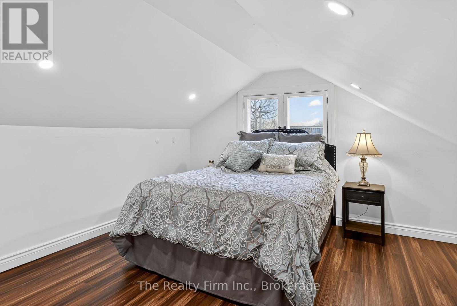 105 King Street E, Ingersoll (Ingersoll - South), Ontario  N5C 1G8 - Photo 20 - X12959296