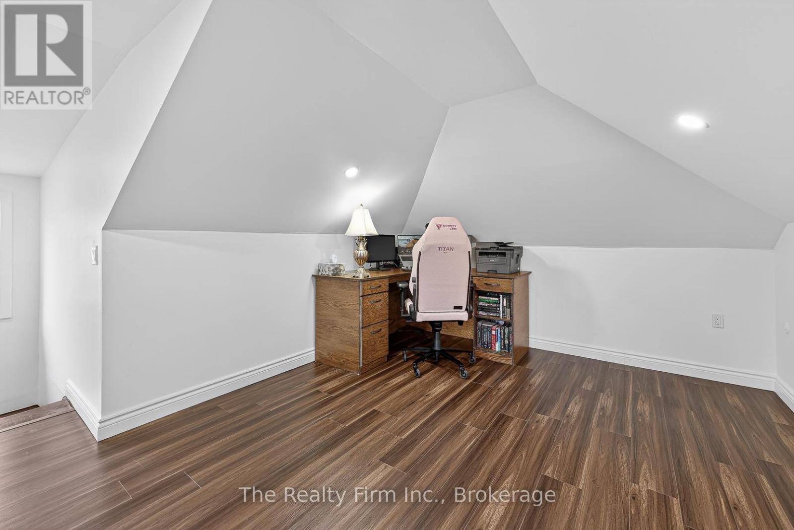 105 King Street E, Ingersoll (Ingersoll - South), Ontario  N5C 1G8 - Photo 21 - X12959296