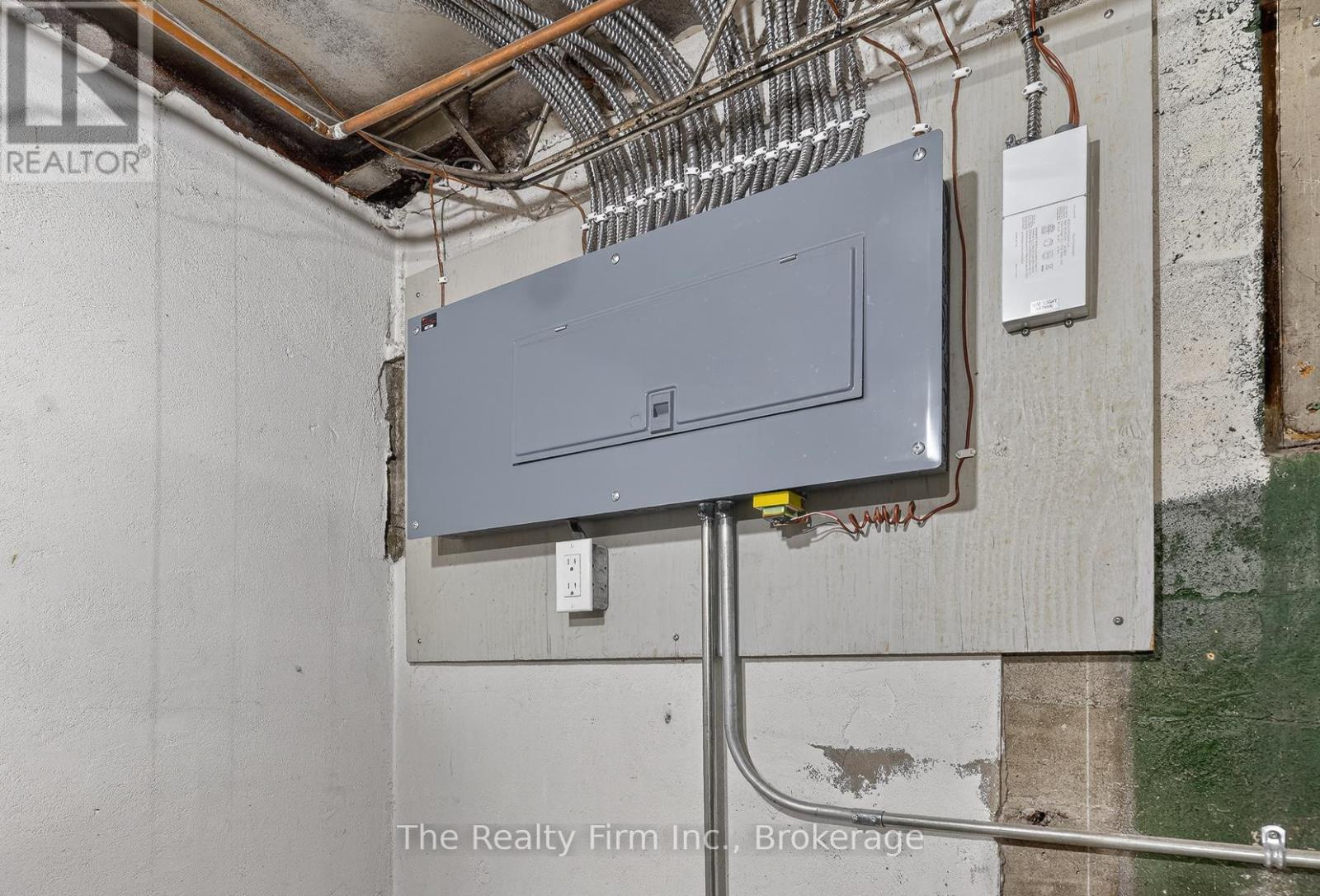 105 King Street E, Ingersoll (Ingersoll - South), Ontario  N5C 1G8 - Photo 23 - X12959296