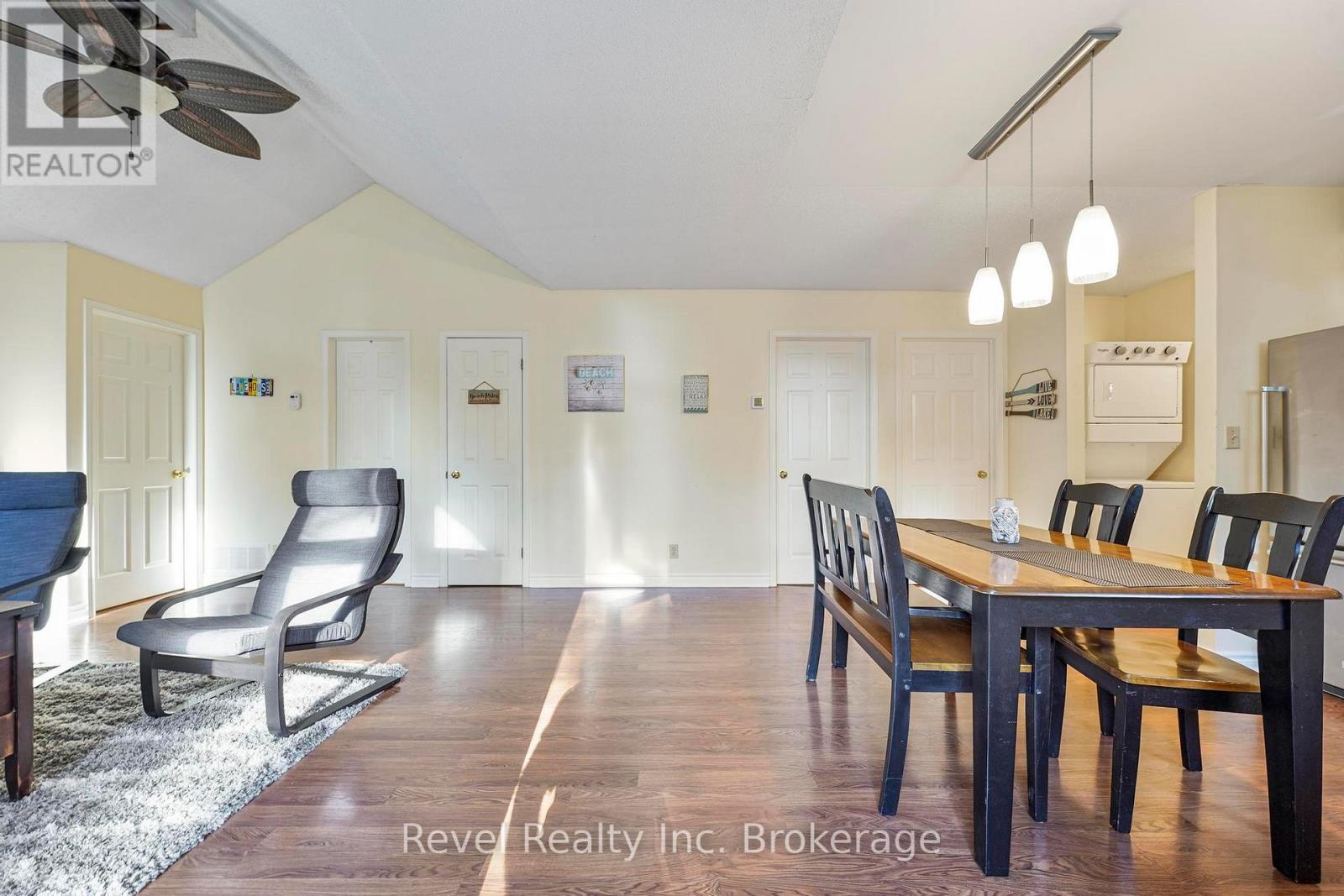 71842 Sunview Avenue, Bluewater (Hay), Ontario  N0M 2T0 - Photo 11 - X12960138