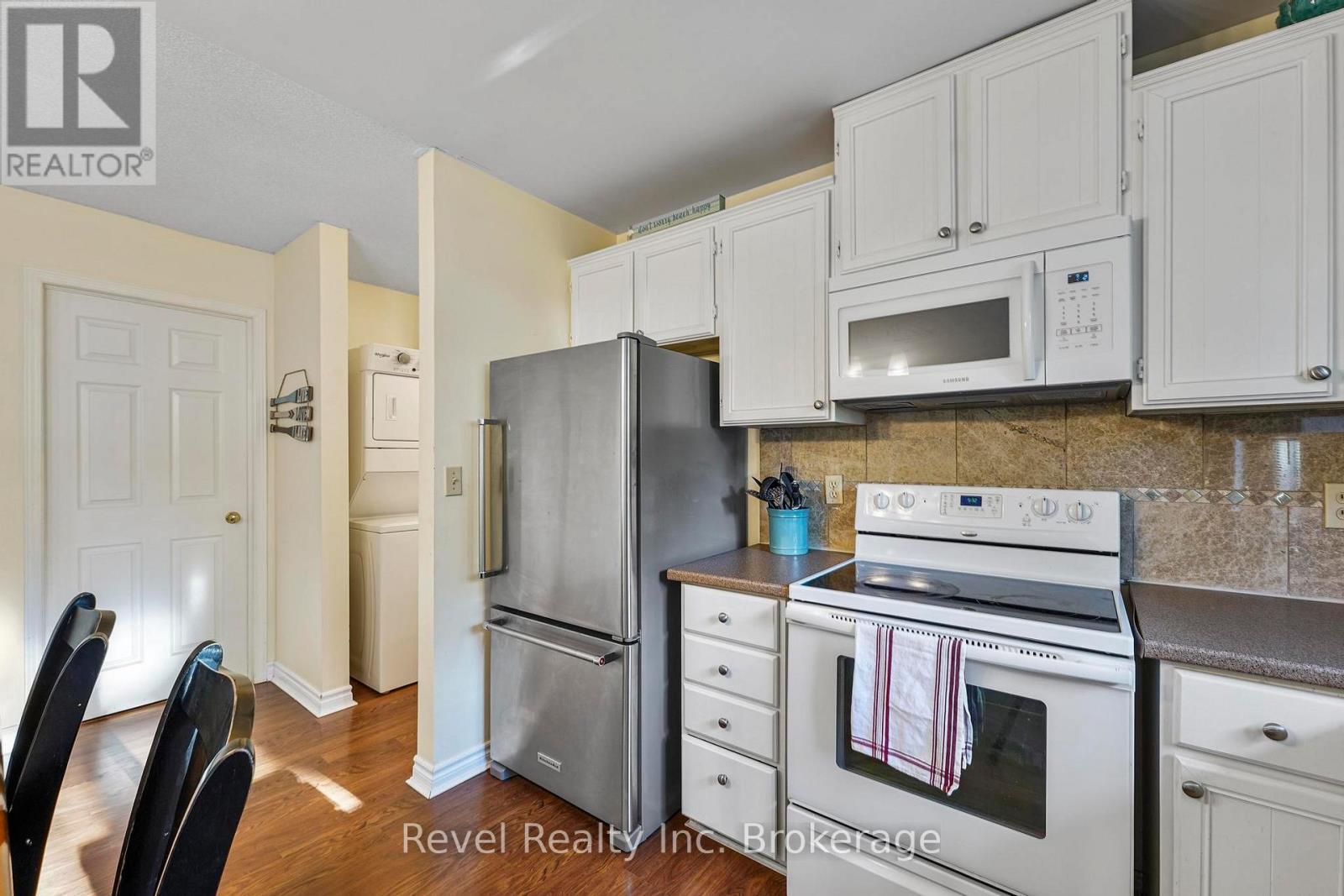 71842 Sunview Avenue, Bluewater (Hay), Ontario  N0M 2T0 - Photo 16 - X12960138