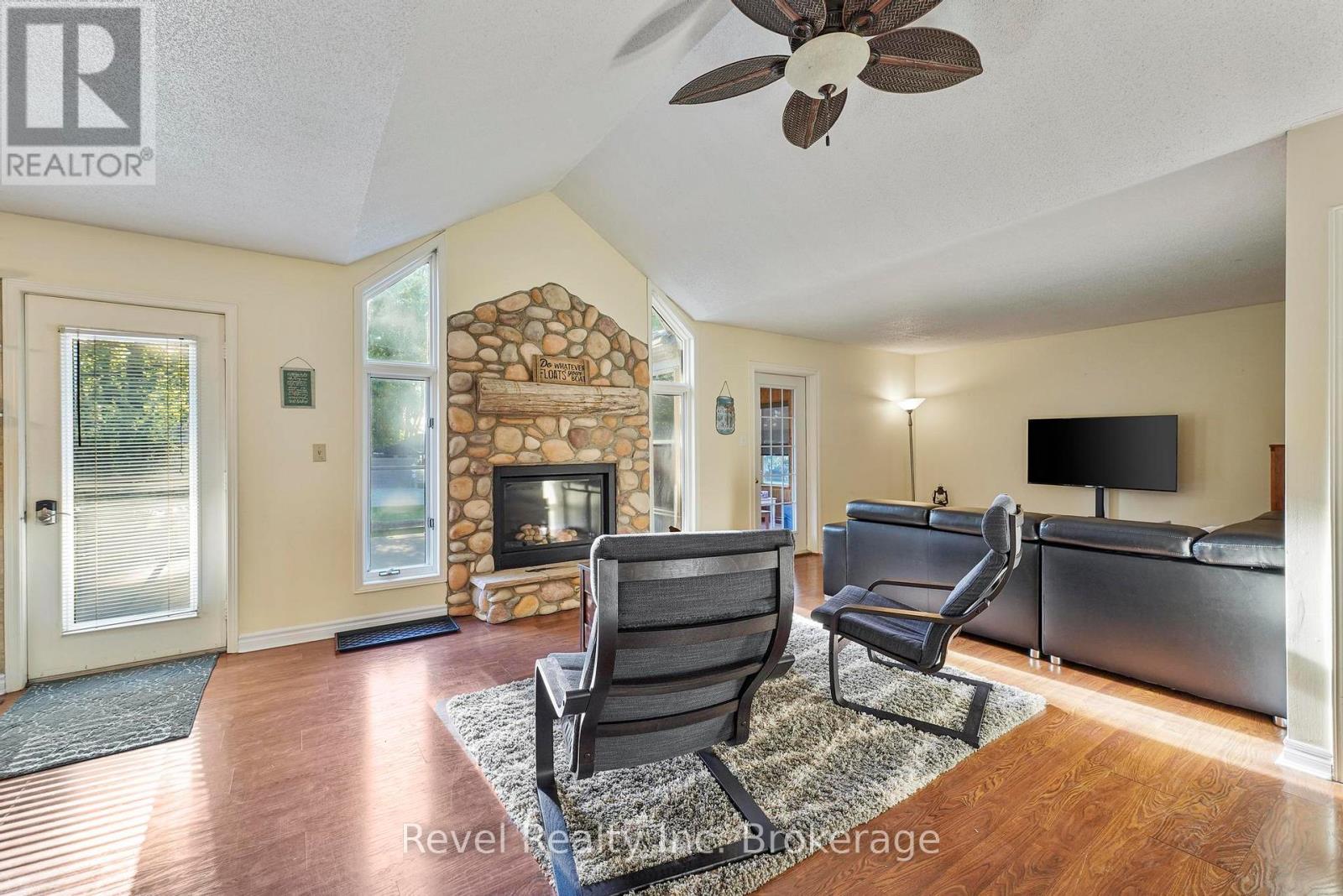 71842 Sunview Avenue, Bluewater (Hay), Ontario  N0M 2T0 - Photo 21 - X12960138