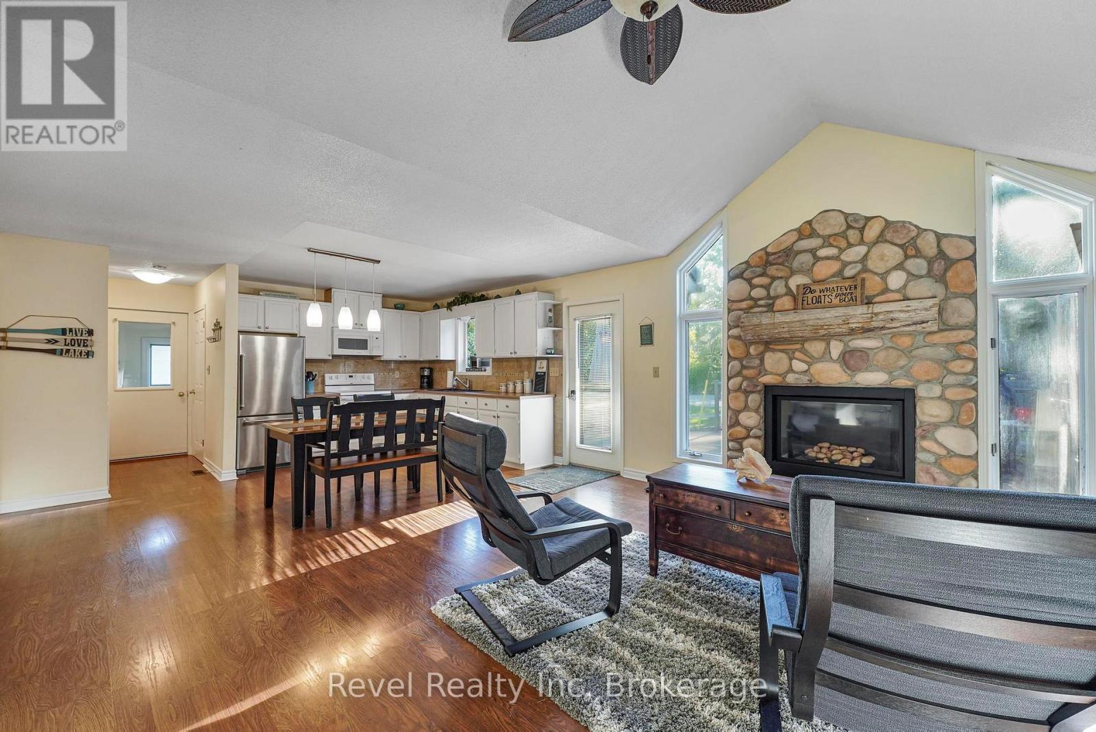 71842 Sunview Avenue, Bluewater (Hay), Ontario  N0M 2T0 - Photo 22 - X12960138