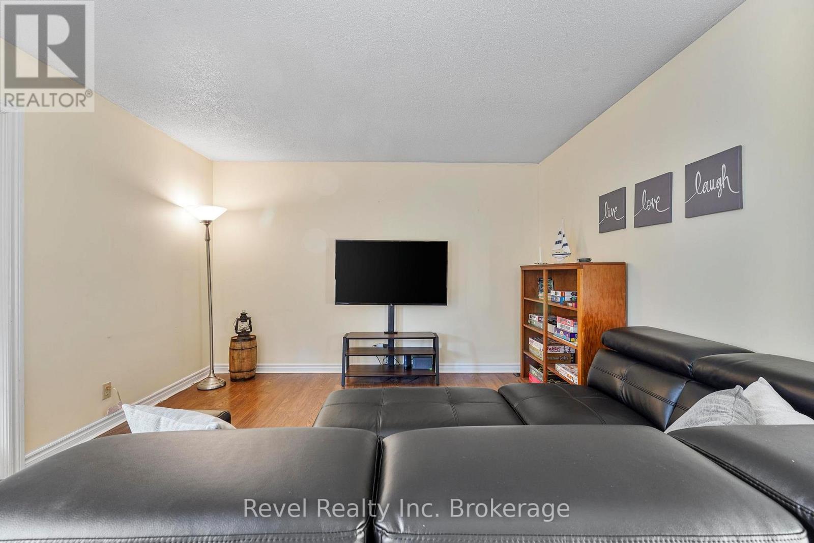 71842 Sunview Avenue, Bluewater (Hay), Ontario  N0M 2T0 - Photo 27 - X12960138