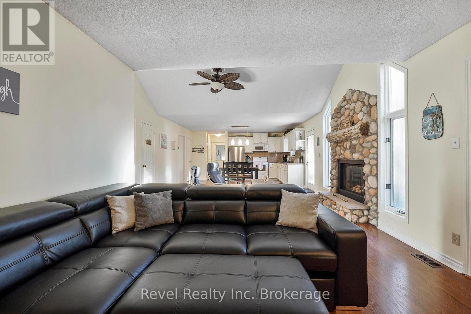 71842 Sunview Avenue, Bluewater (Hay), Ontario  N0M 2T0 - Photo 30 - X12960138