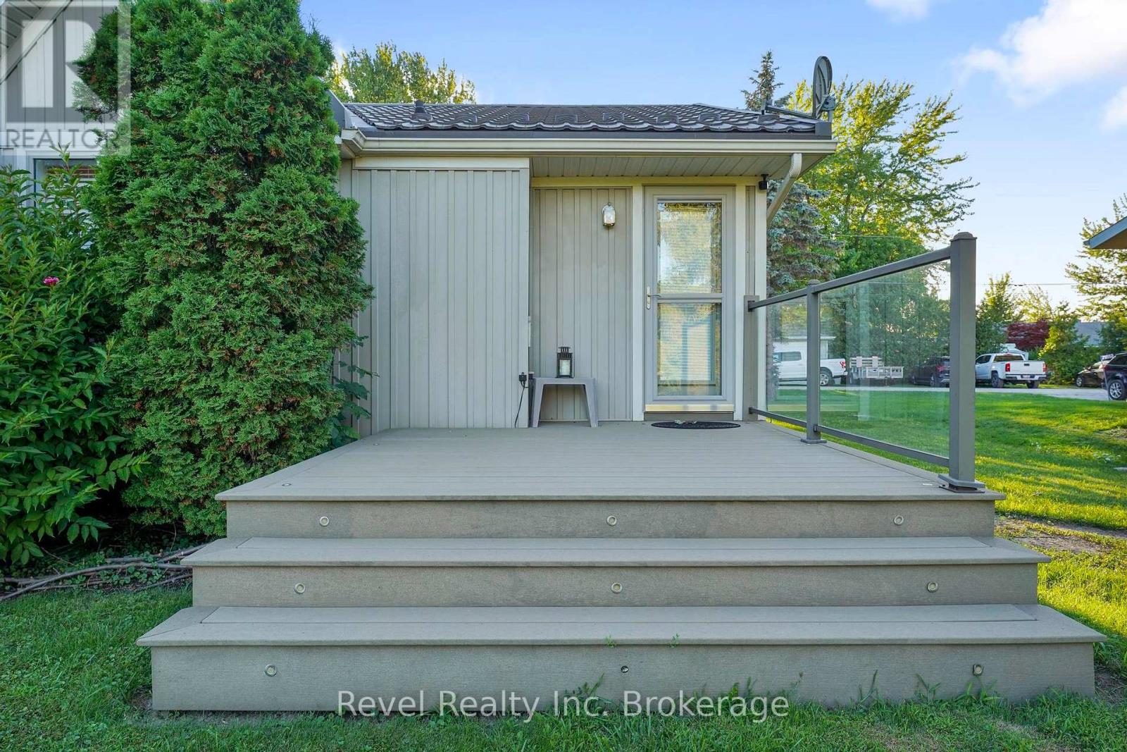 71842 Sunview Avenue, Bluewater (Hay), Ontario  N0M 2T0 - Photo 42 - X12960138