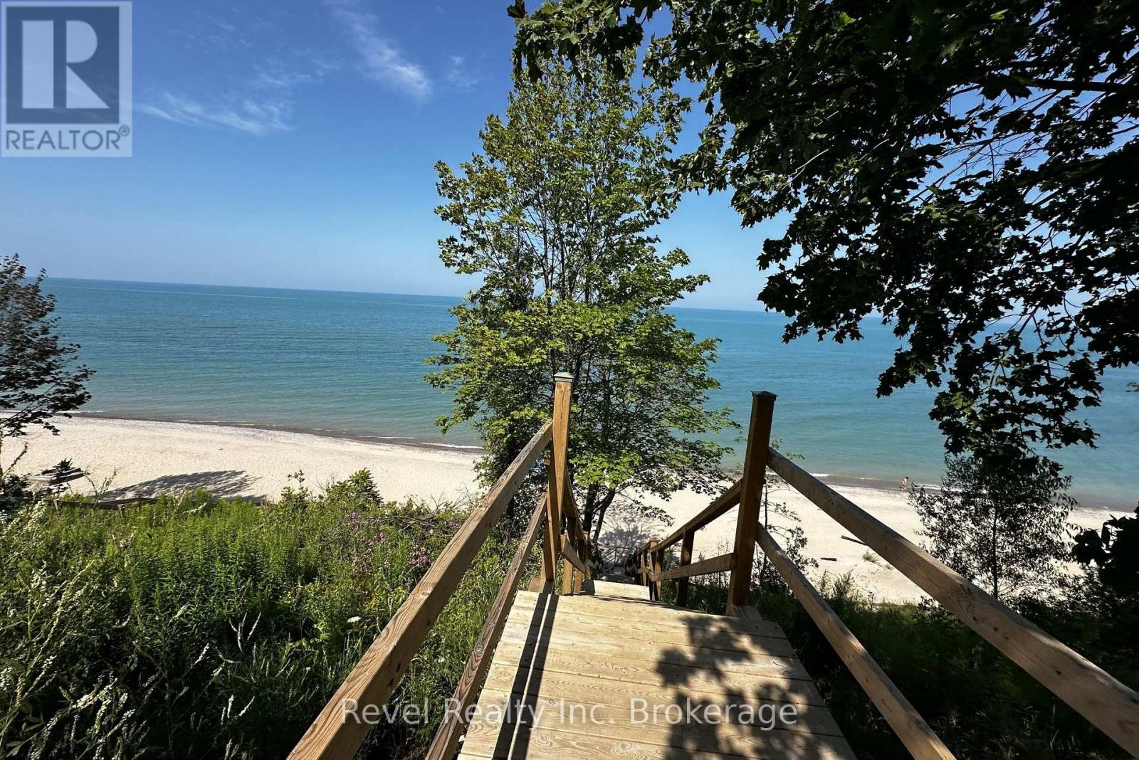 71842 Sunview Avenue, Bluewater (Hay), Ontario  N0M 2T0 - Photo 43 - X12960138