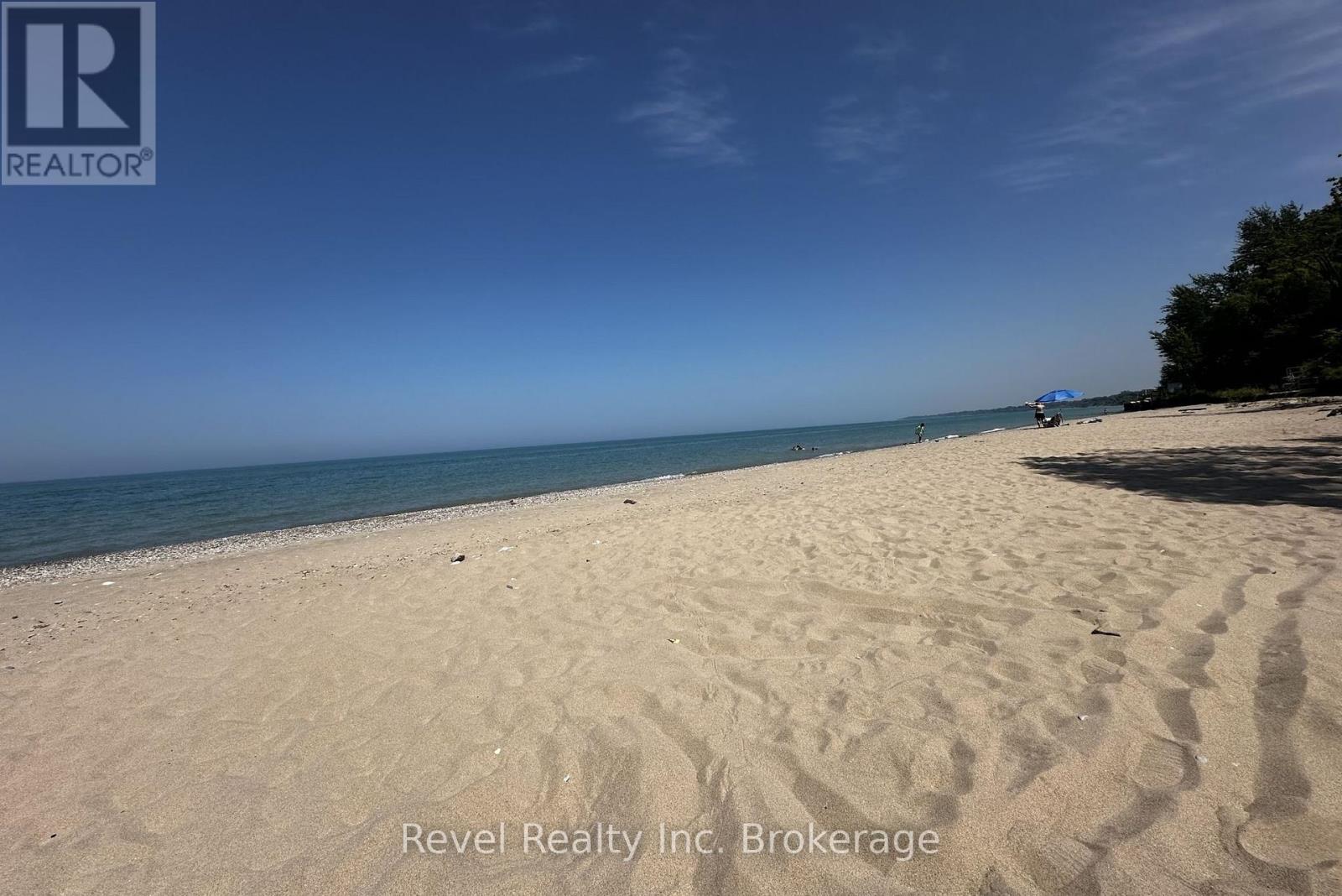 71842 Sunview Avenue, Bluewater (Hay), Ontario  N0M 2T0 - Photo 44 - X12960138