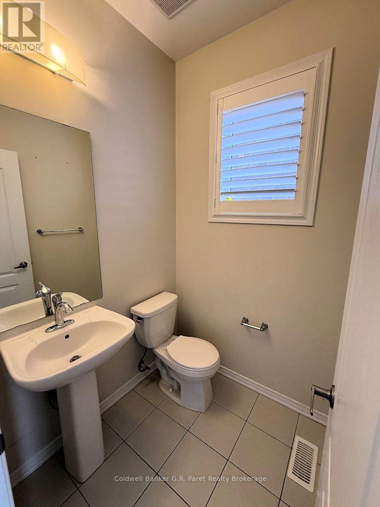 183 Athens Street, Haldimand, Ontario  N0A 1H0 - Photo 12 - X12960290