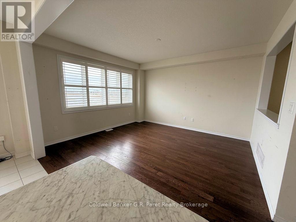 183 Athens Street, Haldimand, Ontario  N0A 1H0 - Photo 7 - X12960290