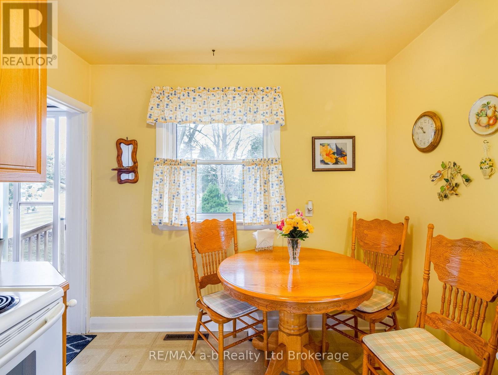 219 Bowerhill Road, Woodstock (Woodstock - South), Ontario  N4S 2N5 - Photo 6 - X12961102