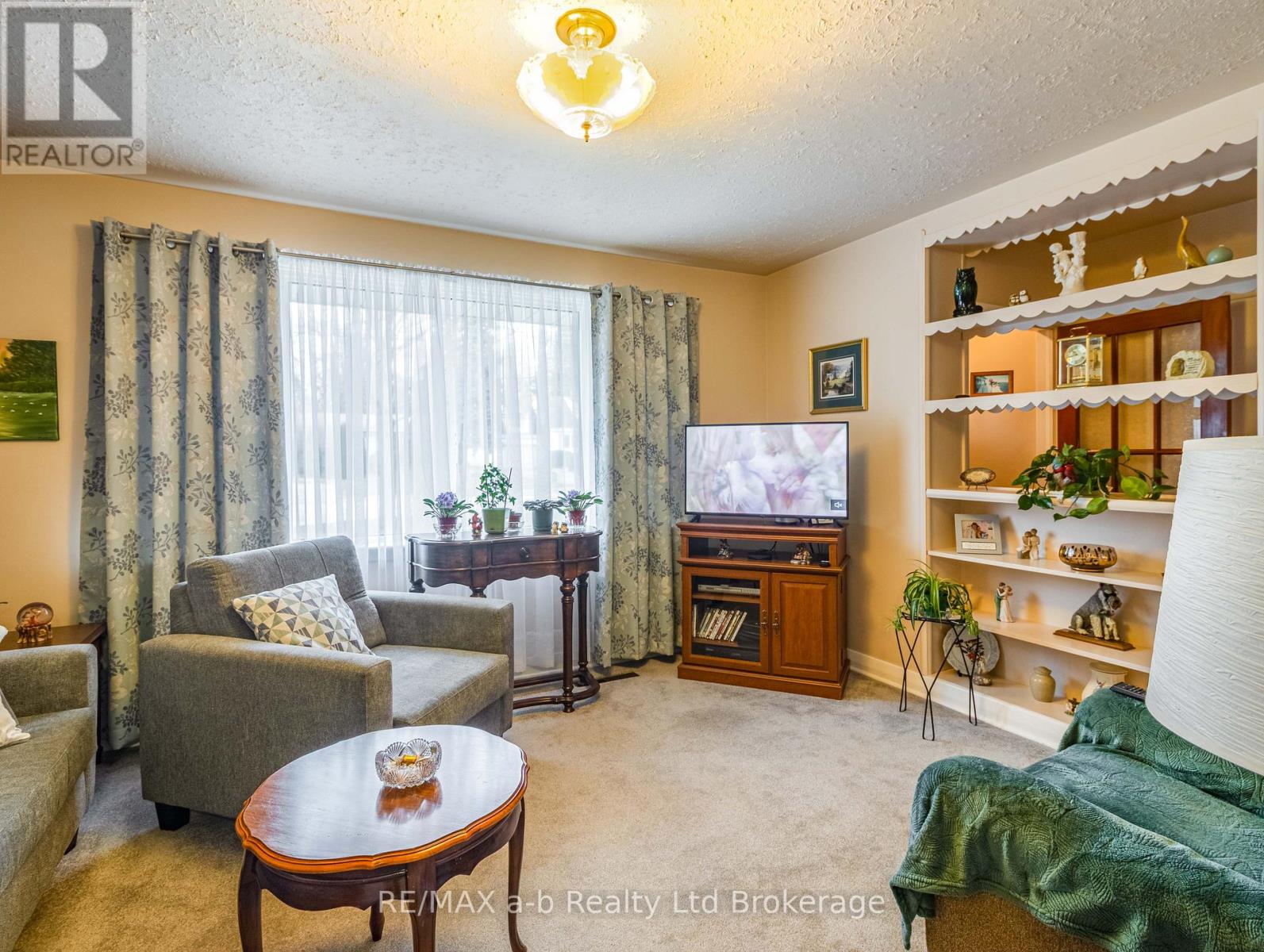 219 Bowerhill Road, Woodstock (Woodstock - South), Ontario  N4S 2N5 - Photo 9 - X12961102