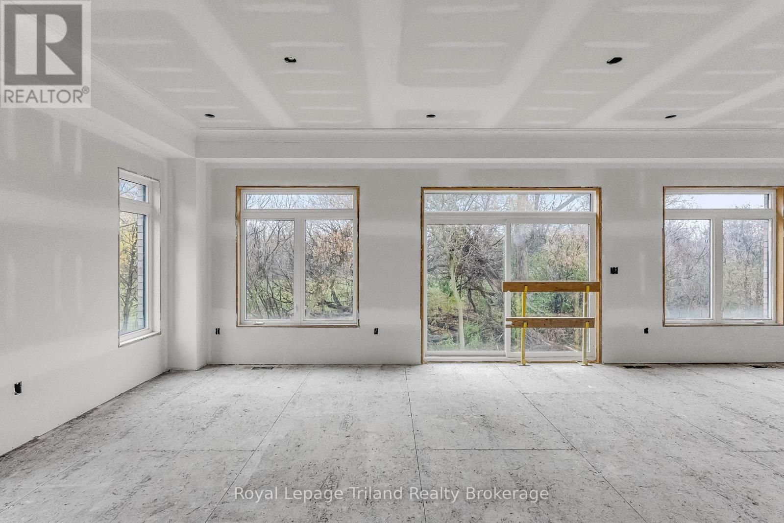 1248 Caen Avenue, Woodstock (Woodstock - North), Ontario  N4T 0J4 - Photo 3 - X12961858