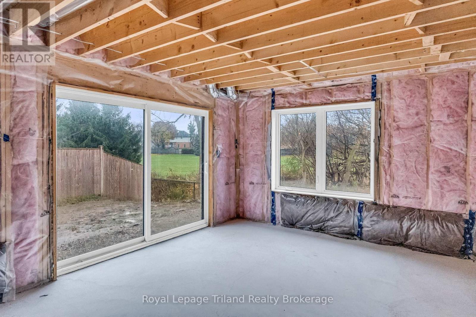 1248 Caen Avenue, Woodstock (Woodstock - North), Ontario  N4T 0J4 - Photo 7 - X12961858