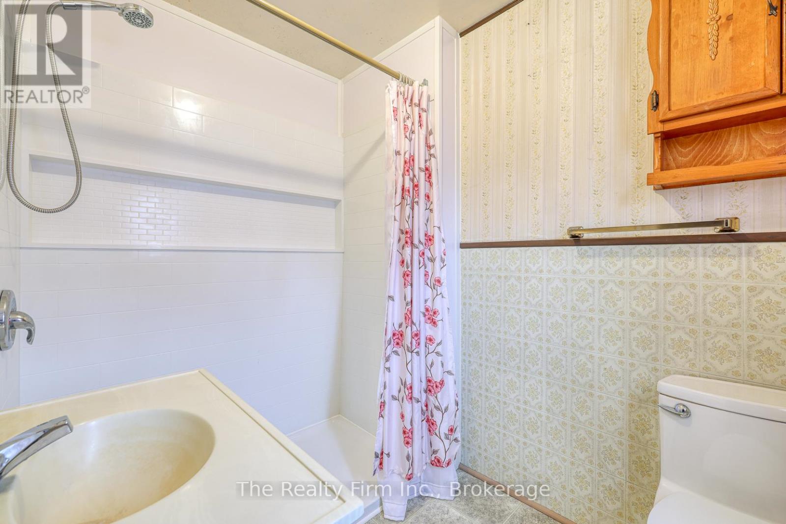 52 Huron Street, Woodstock (Woodstock - North), Ontario  N4S 6Z3 - Photo 16 - X12962790