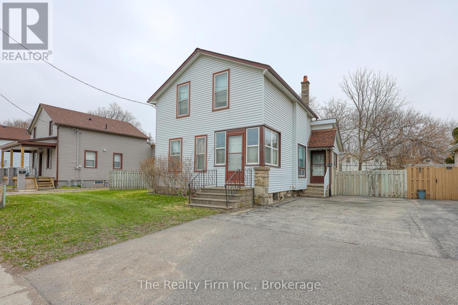 52 Huron Street, Woodstock (Woodstock - North), Ontario  N4S 6Z3 - Photo 2 - X12962790