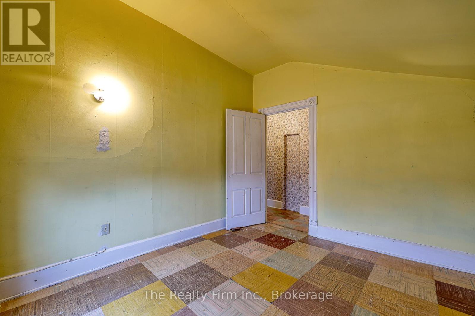 52 Huron Street, Woodstock (Woodstock - North), Ontario  N4S 6Z3 - Photo 21 - X12962790