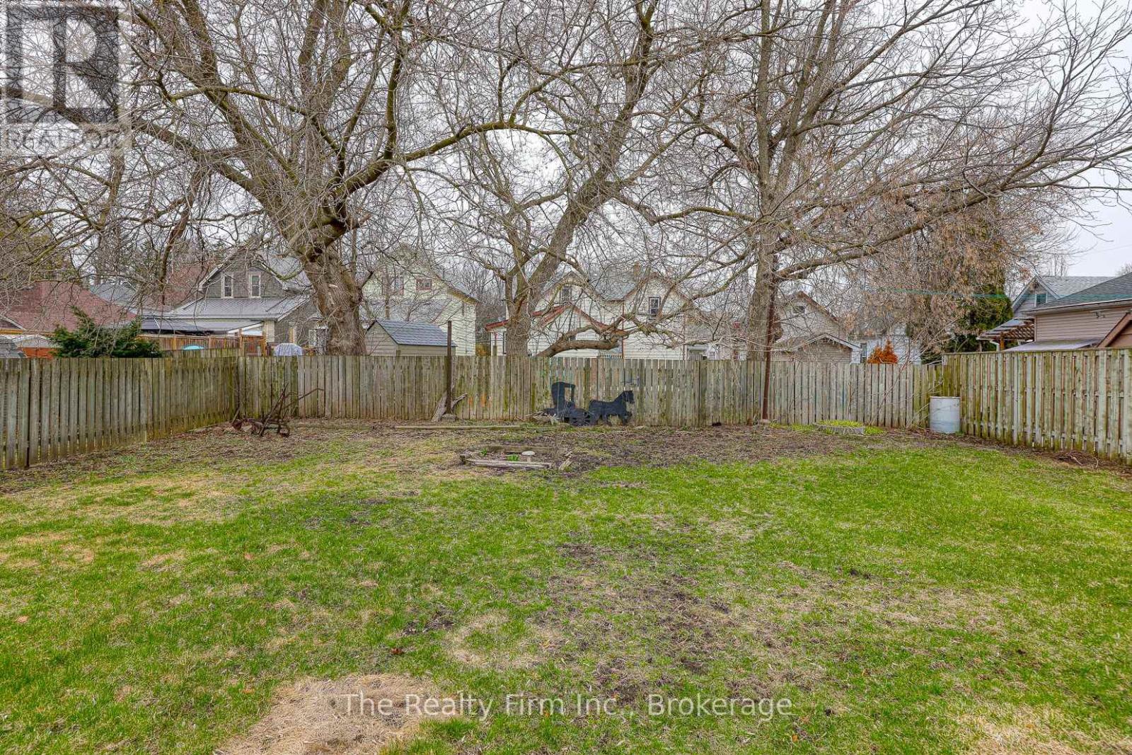 52 Huron Street, Woodstock (Woodstock - North), Ontario  N4S 6Z3 - Photo 29 - X12962790