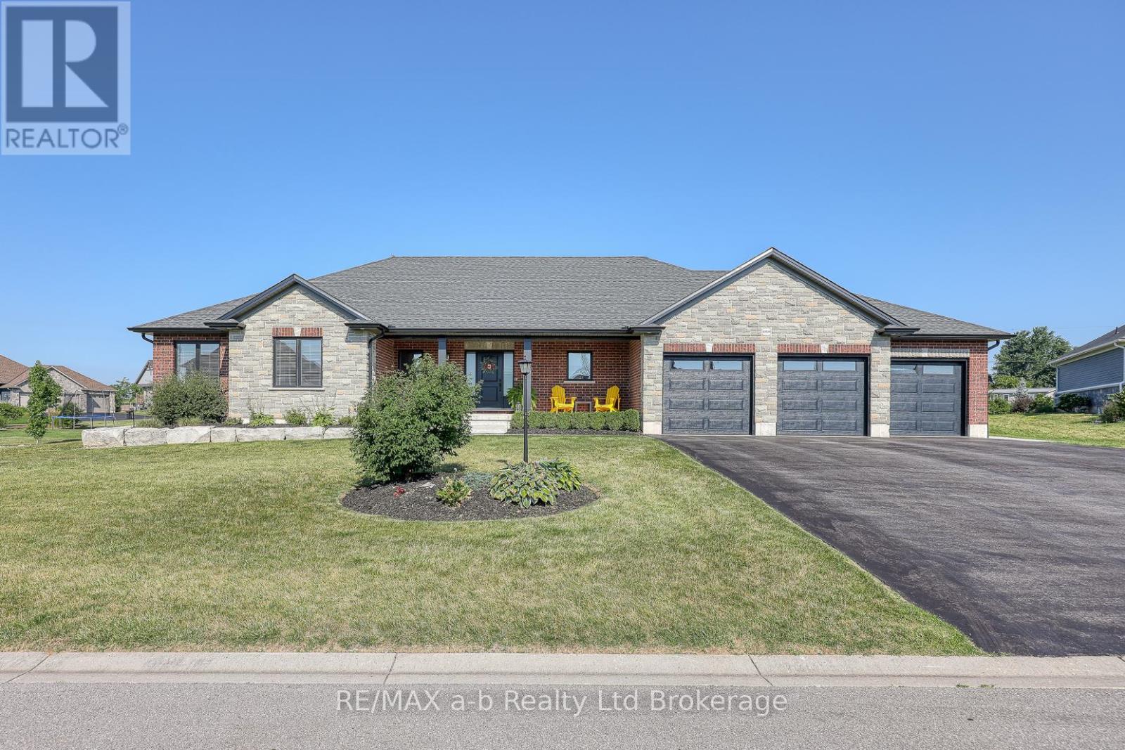 49286 Ashland Avenue, Malahide (Lyons), Ontario  N0L 2J0 - Photo 2 - X12963962