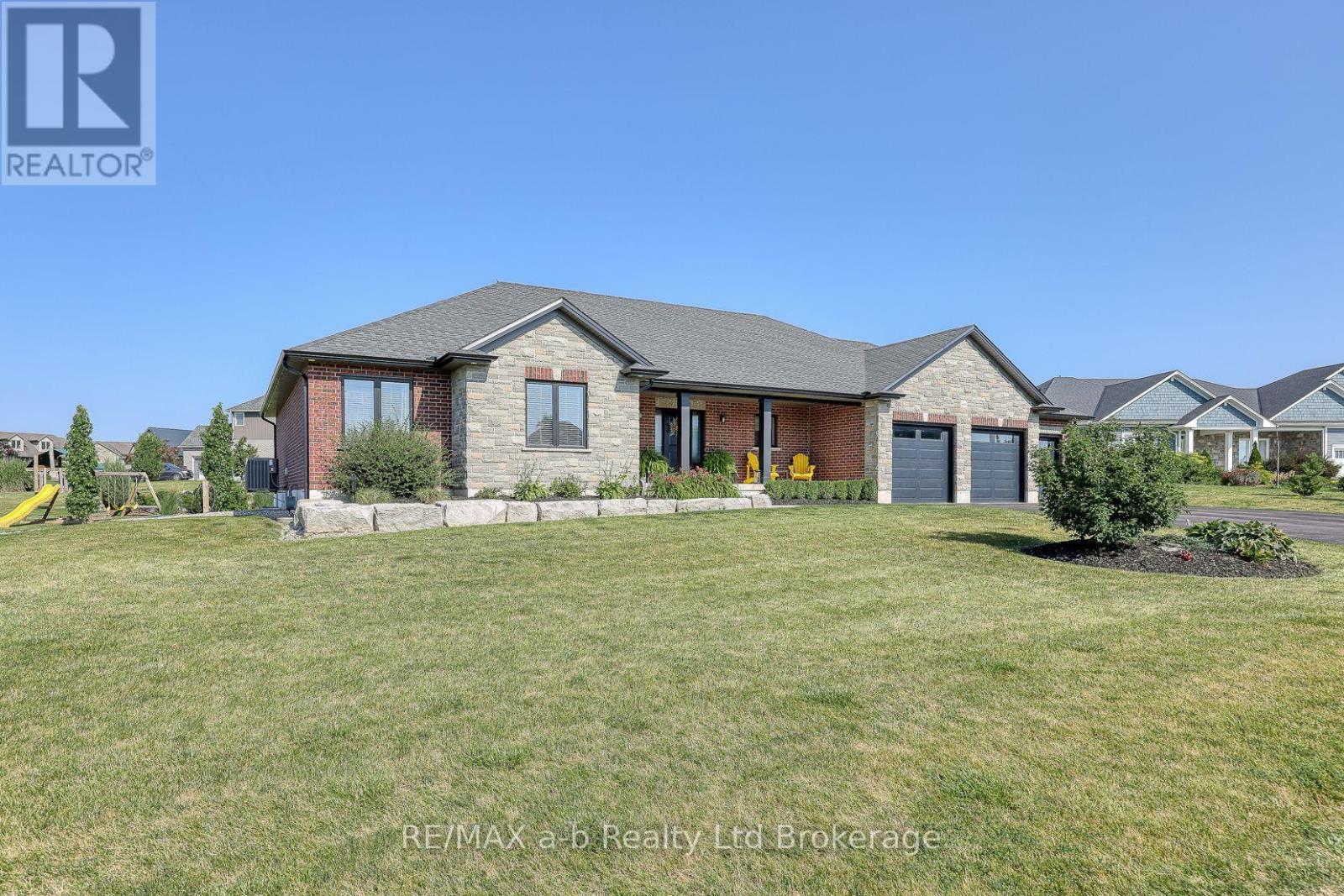 49286 Ashland Avenue, Malahide (Lyons), Ontario  N0L 2J0 - Photo 3 - X12963962