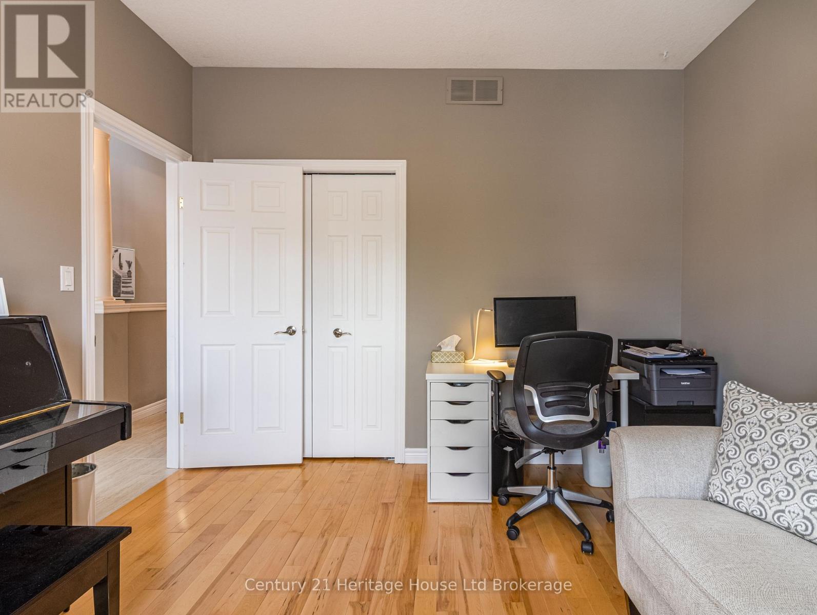 735 Garden Court Crescent, Woodstock (Woodstock - North), Ontario  N4T 0A2 - Photo 23 - X12966010